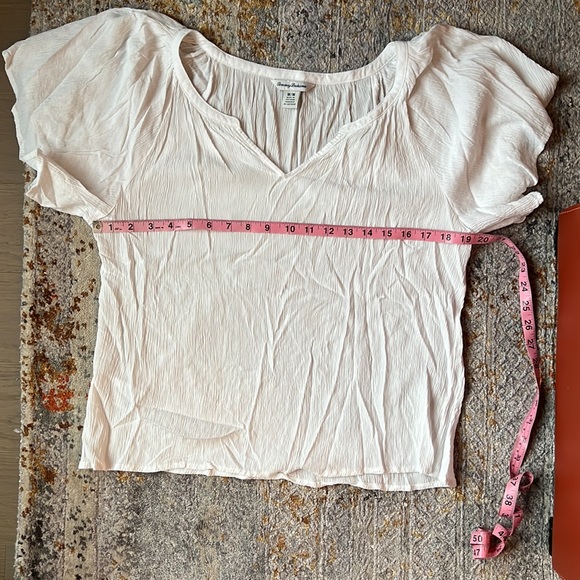 Tommy Bahama white flutter sleeve blouse - Picture 7 of 8